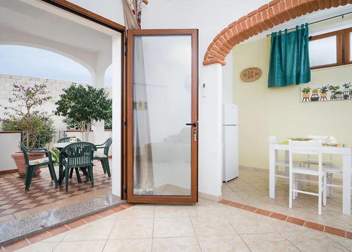 'casa Sale' Mit Bergblick By Interhome Daire *