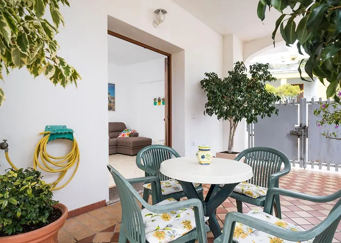Daire 'casa Sale' Mit Bergblick By Interhome